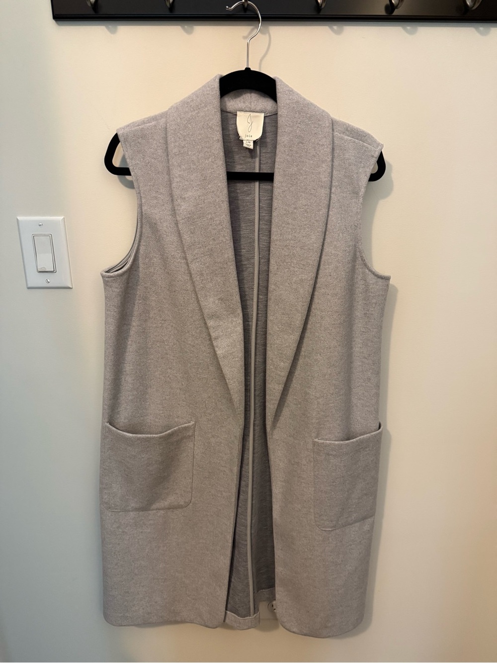 Joie Light Gray Sleeveless Shawl Collar Vest